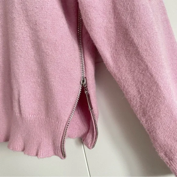 3/$45 Forever 21 Pink Side Sip Crewneck Sweater - Picture 4 of 6